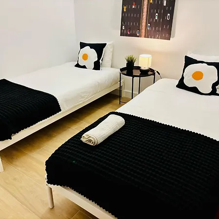 Hostel Location For Tourists, Centre Lisbon