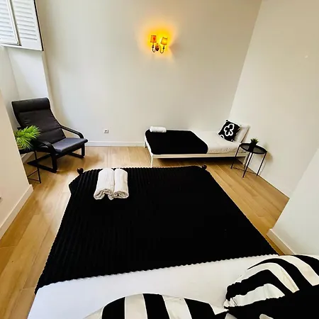 Hostel Location For Tourists, Centre Lisbon