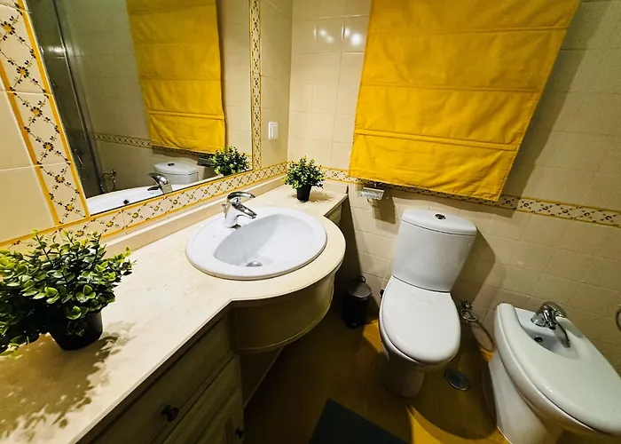 Location For Tourists, Centre