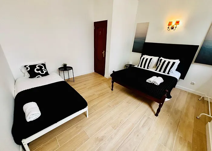 Albergue Location For Tourists, Centre *